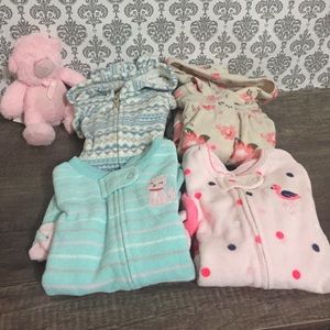 Carter’s baby girl lot of 4 sleep and play 3M